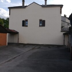 Protection façade avec peinture spéciale