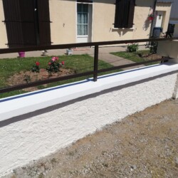 Façade maison repeinte à neuf