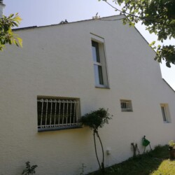 Façade moderne peinture gris anthracite